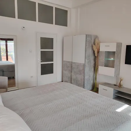 Ruza Apartament