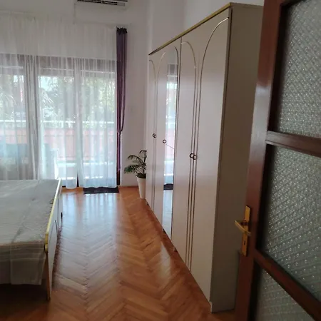 Ruza Apartment *